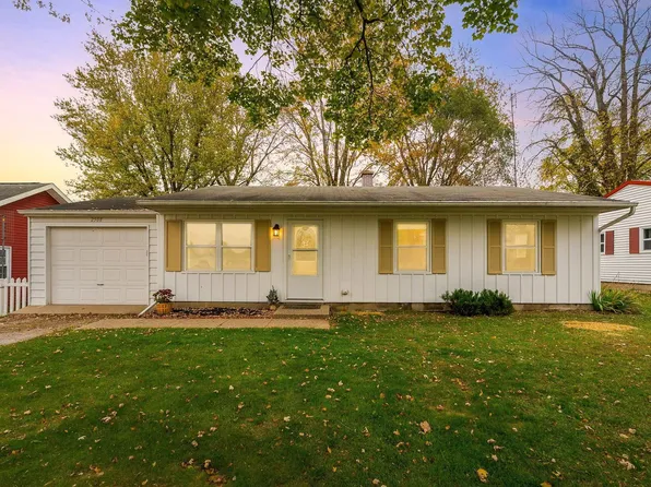 2508 Center Dr, Warsaw, IN 46580