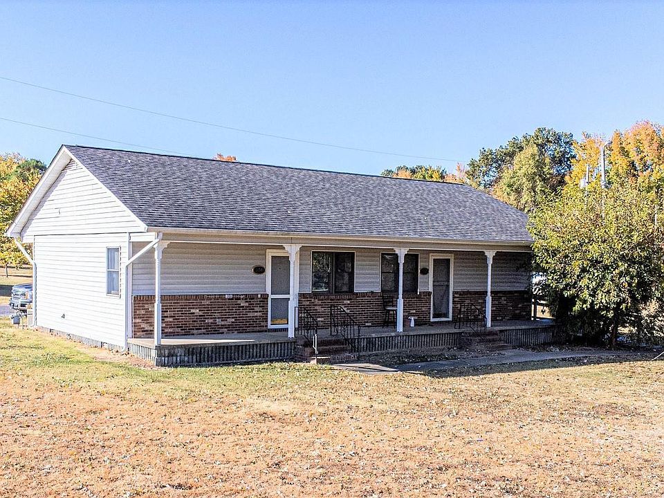 1st image of 110 Lions Den Ln #112