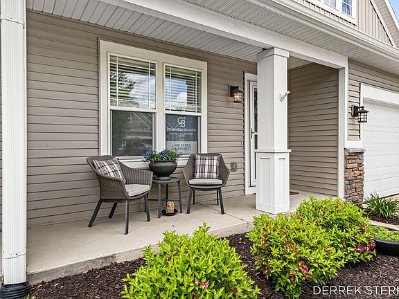 2nd image of 2983 Raspberry Ln