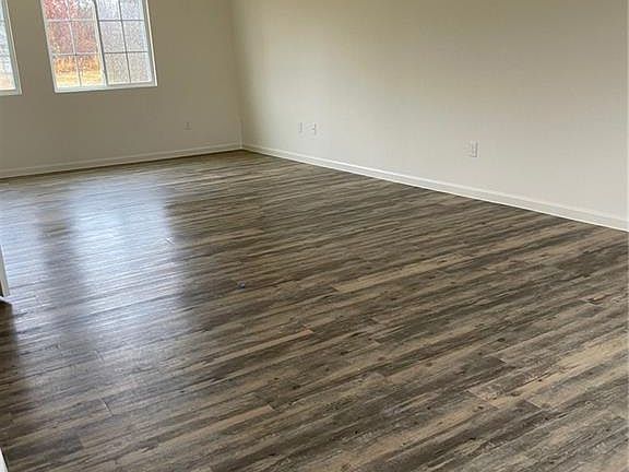 2nd image of 5117 Apsley Dr