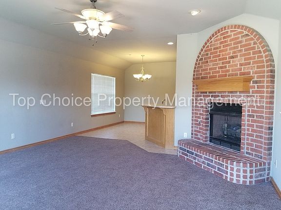 3rd image of 4701 Castle Bay Cv