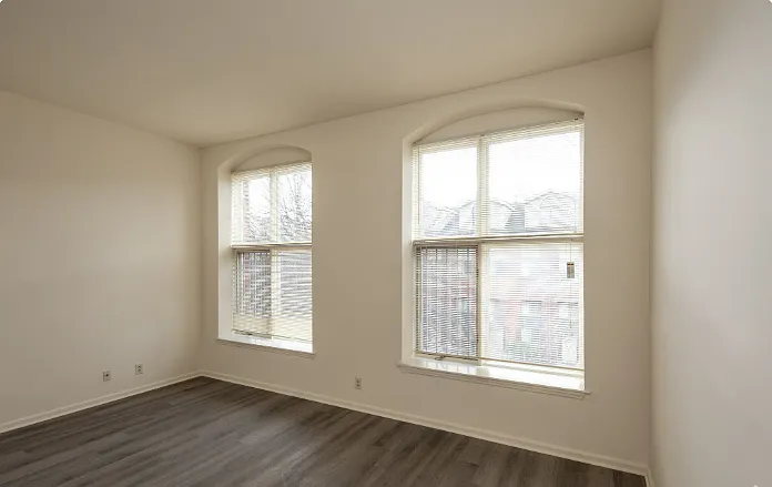 91 Tiffany Blvd #2 — Photo 4