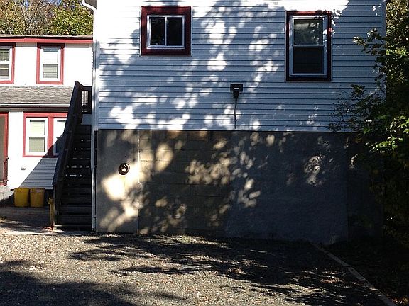 Apartment driveway 