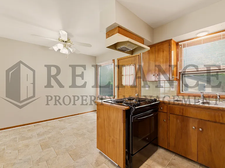 1415 N Prairie Ln — Photo 18