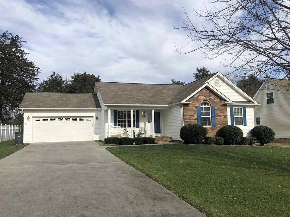 1st image of 131 Drema Ln NW