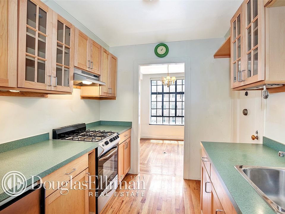 1st image of 325 E 72nd St APT 12B