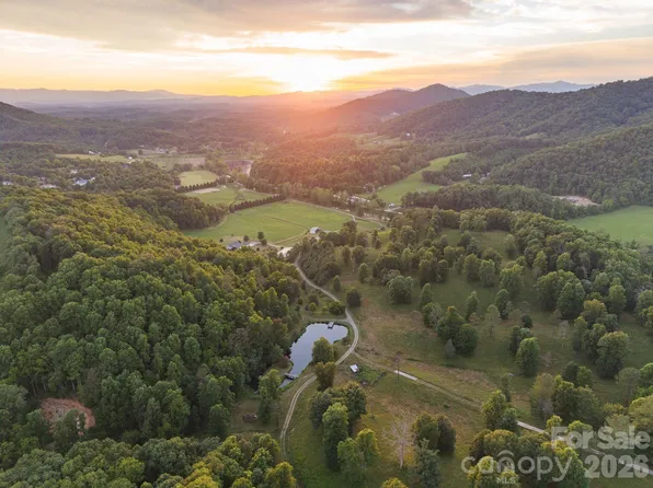 1372 Barnardsville Hwy, Barnardsville, NC 28709