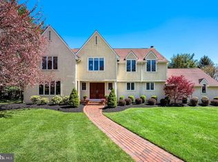 552 Eaglebrook Dr, Moorestown, NJ 08057