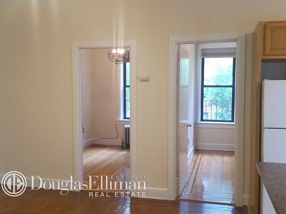 1st image of 3151 33rd St #2F