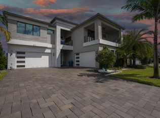 Lotus, Boca Raton, FL 33496