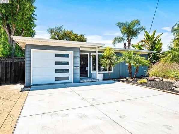 20089 Emerald Ct, Castro Valley, CA 94546