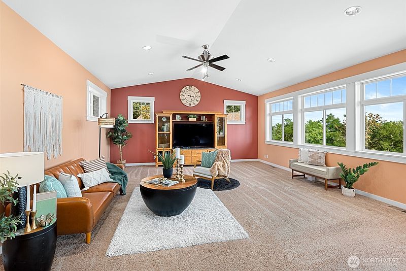 2nd image of 1320 Juniper Beach Road