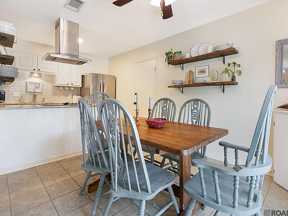 3rd image of 15346 Jester Ave