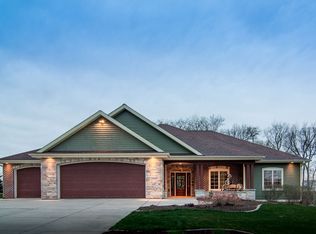 3124 Lorrabud Ln, Sun Prairie, WI 53590
