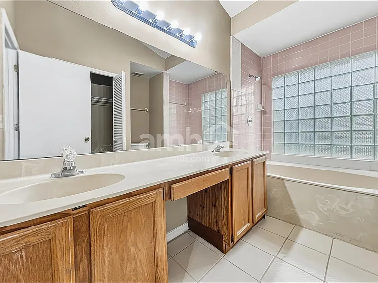 1428 Abberton Dr — Photo 11