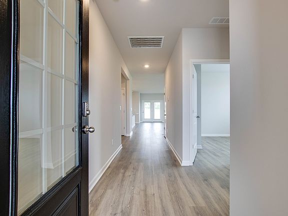 3rd image of 6906 Japonica Ln