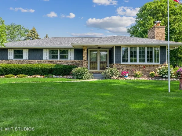 3900 11th St, Winthrop Harbor, IL 60096