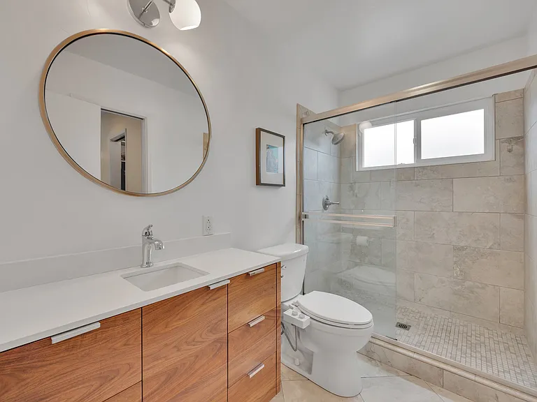 5621 Morro Way — Photo 28
