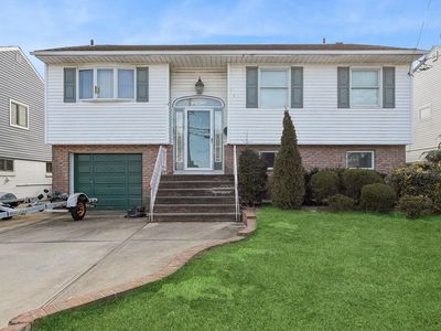 32 E 1st Street, Freeport, NY, 11520