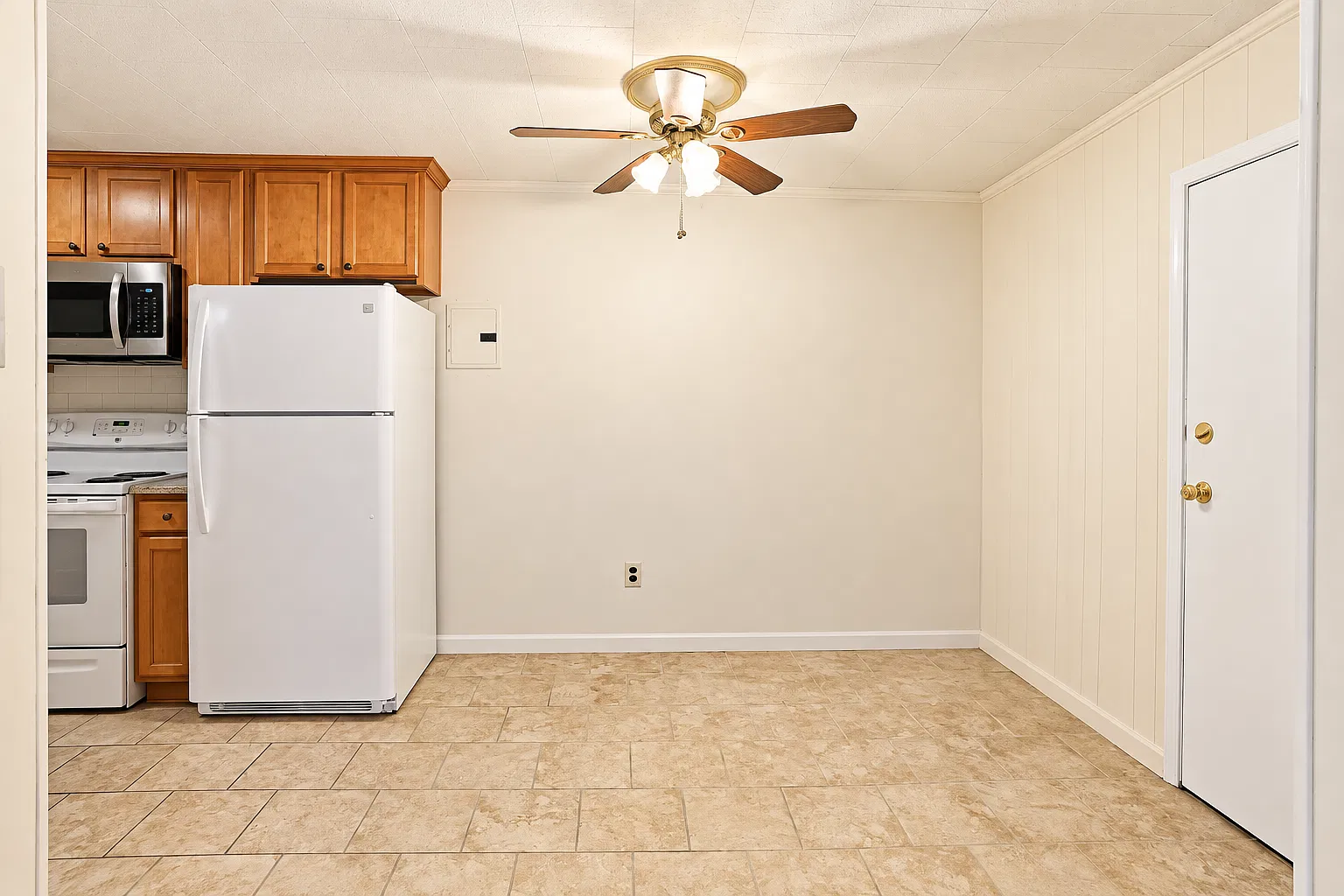 1 bed, 552 sqft, $2,180 — Photo 3
