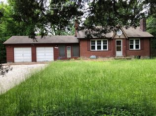 16745 Old Jamestown Rd, Florissant, MO 63034