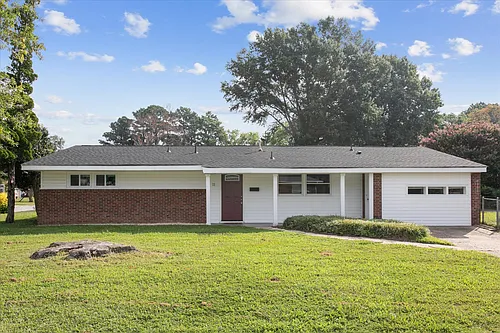 72 Ferguson Ln Photo 1