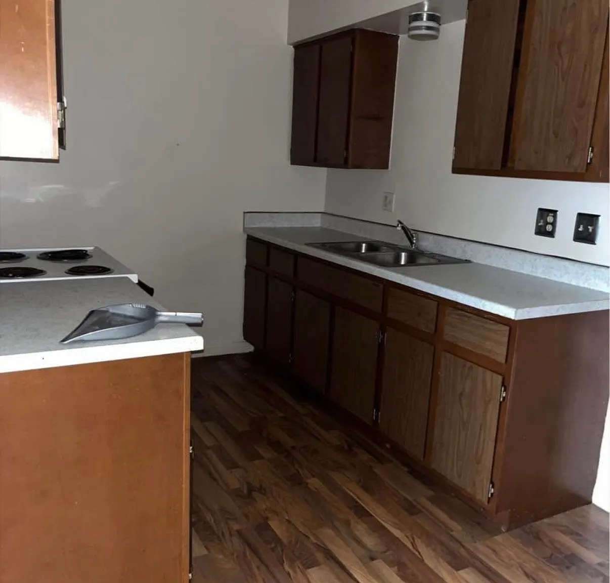 2 bed, $1,000 — Photo 4
