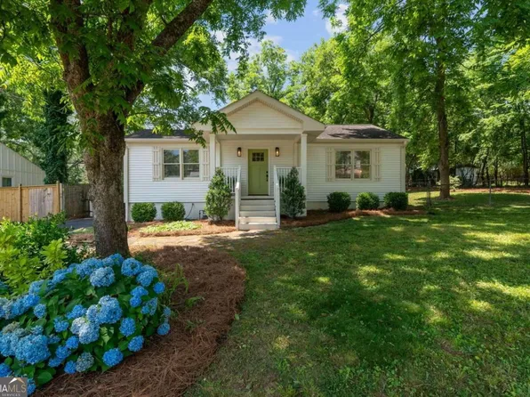 1392 Hawthorne Ave SE, Smyrna, GA 30080