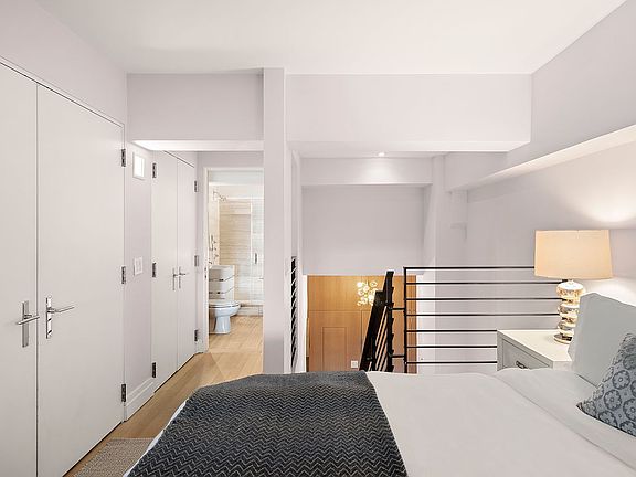 5th image of 421 Hudson St APT 307