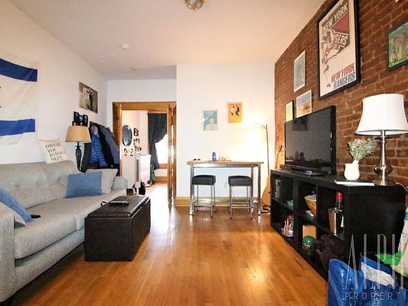 5th image of 326 E 94th St APT 4E