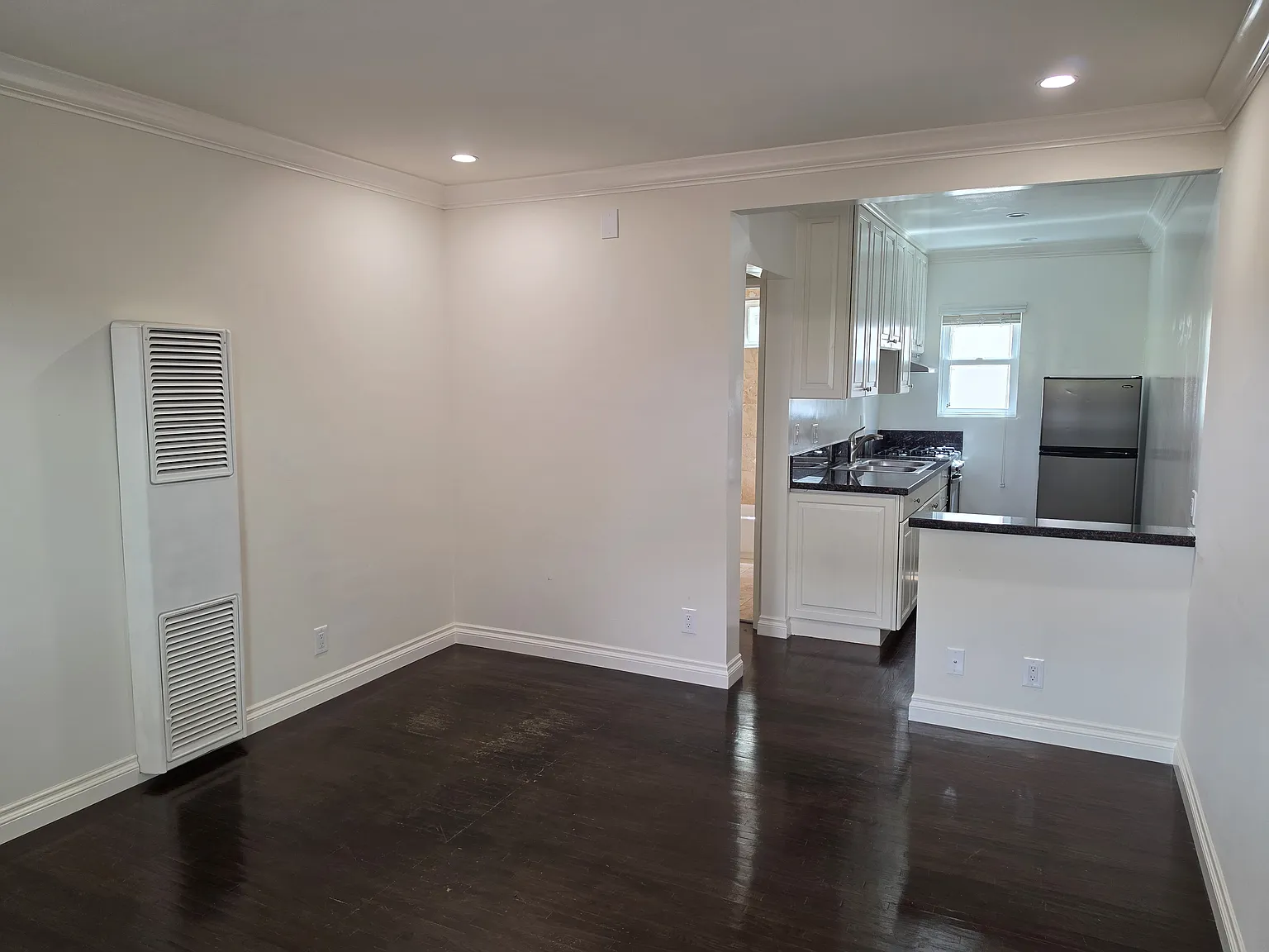 Studio, 5503 sqft, $1,750 — Photo 1