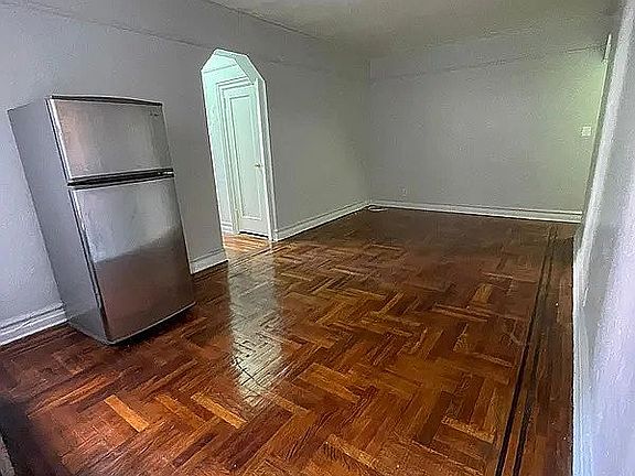 4th image of 415 Lefferts Ave #C8
