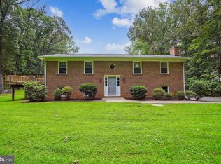 5483 Beach Rd, Midland, VA 22728