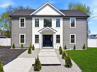 8 Boyd Rd, Woburn, MA 01801