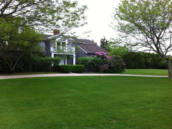 https://photos.zillowstatic.com/fp/97ad9100d781d7d261134ddbf078a477-p_e.webp