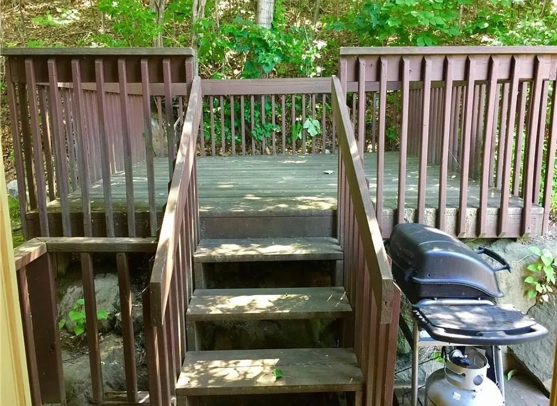 2 bed, 1.5 bath, 1039 sqft, $1,950 — Photo 4