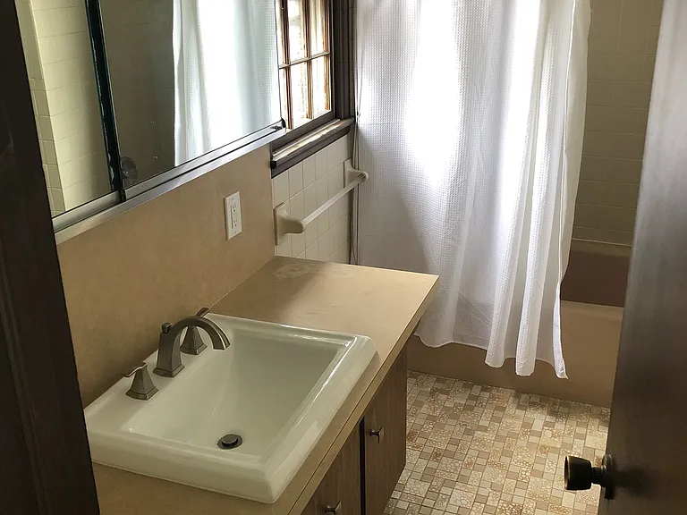 26 Merritt St #2 — Photo 6