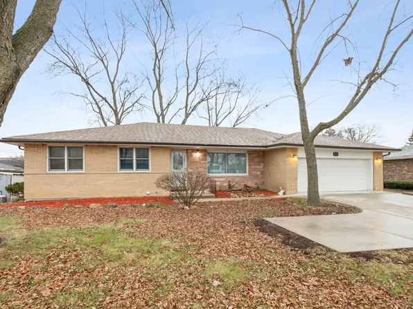 9137 S 88th Ave, Hickory Hills, IL 60457