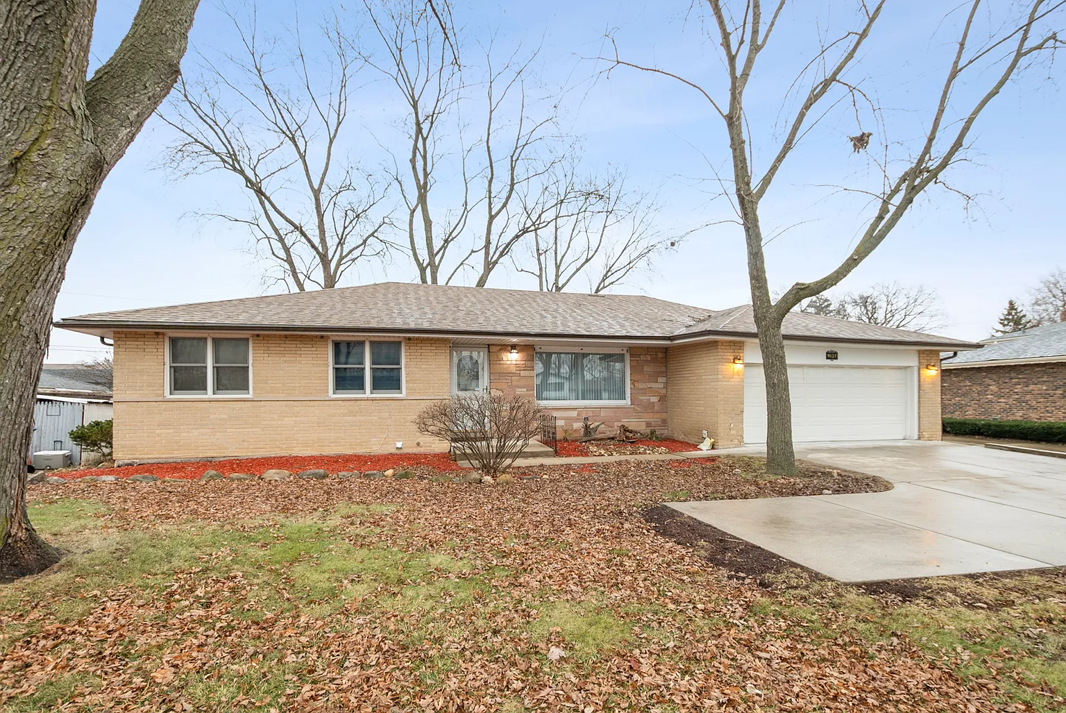 9137 S 88th Ave photo 1