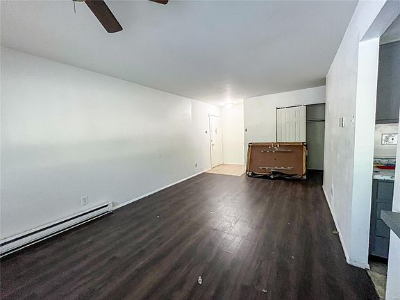 3rd image of 7551 Hazelcrest Dr APT H