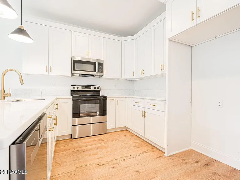 8552 Cat Rd #B — Photo 6