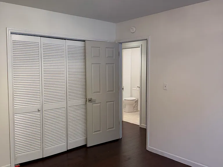 241 Willow Ct #83 — Photo 5