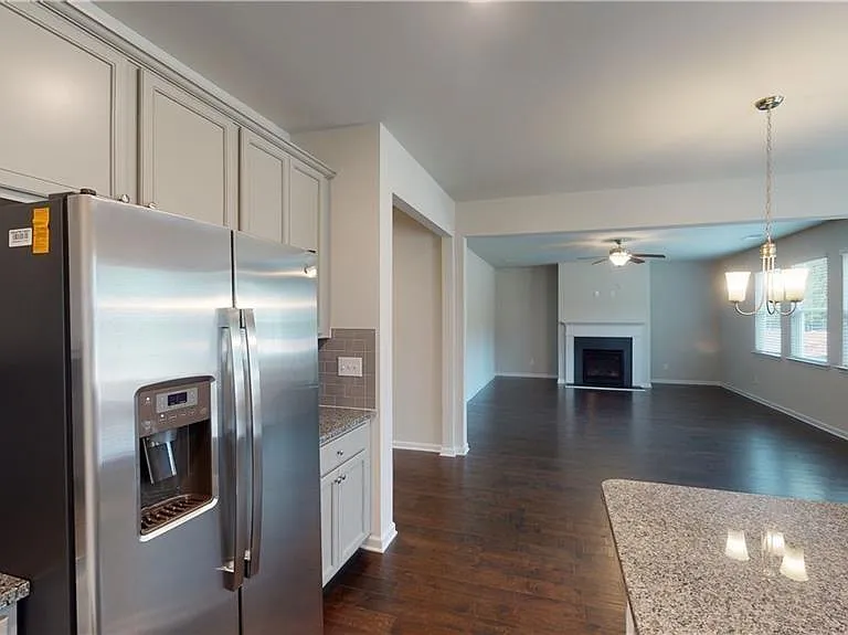 3742 Richmond Bnd — Photo 3