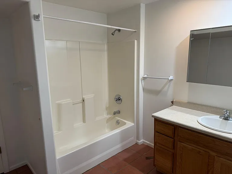 399 Kevin Ct SE — Photo 16
