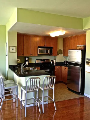 Sold by Sotheby's International Realty | media 23