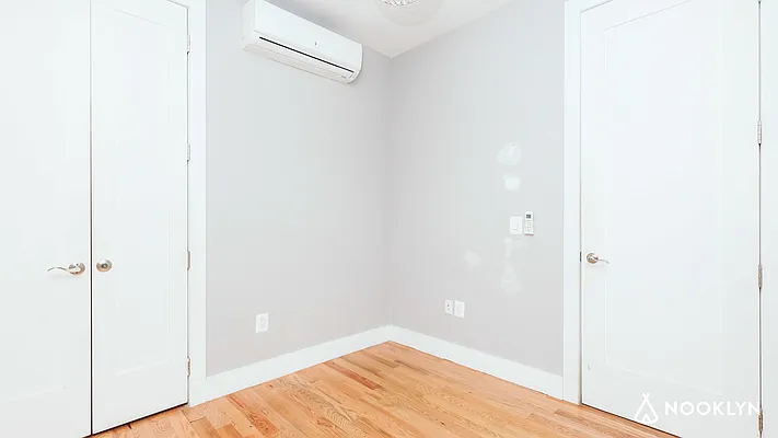 Rented by Nooklyn NYC LLC | media 24