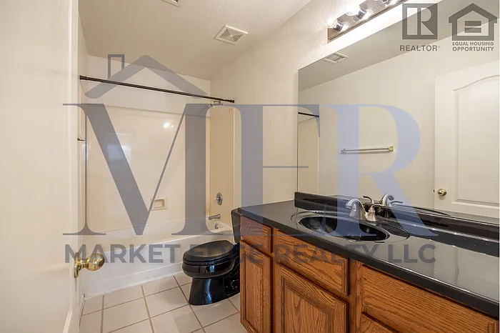 9723 W Mohawk Ln — Photo 28