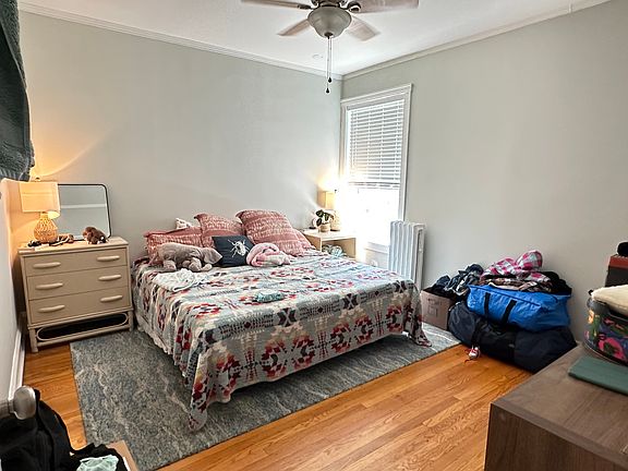 2nd image of 1401 W Jarvis Ave #3