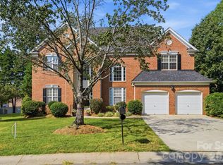 12424 Tantallon Ct, Pineville, NC 28134