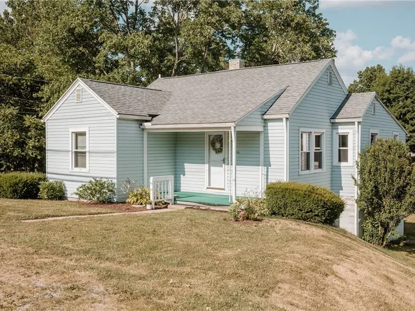 136 State St, Enon Valley, PA 16120